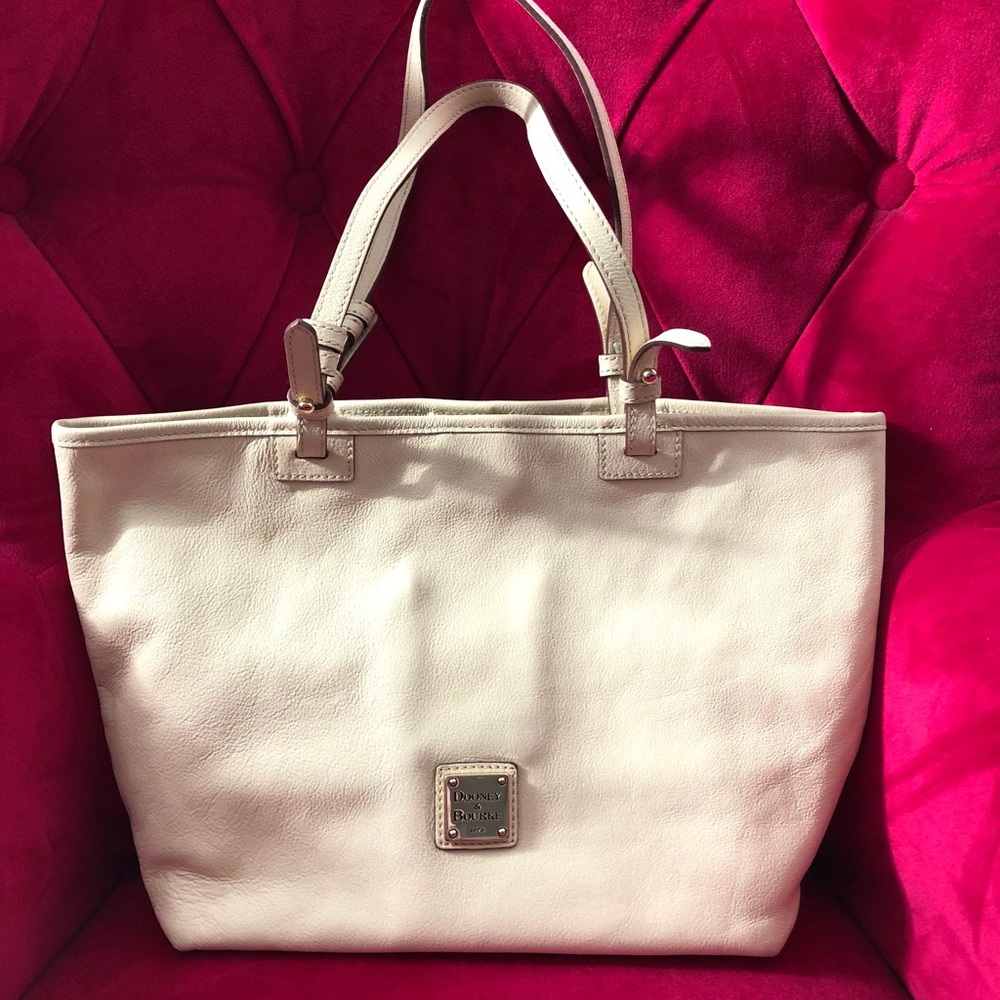 Dooney & Bourke Medium East/West Leather Tote Bag - in Bone colour